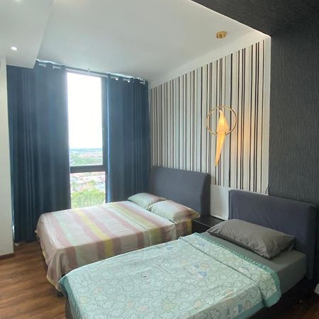 8Pax Cozy Home Stay Jazz Suites 1 Vivacity Kuching Sarawak 3Br Eksteriør bilde